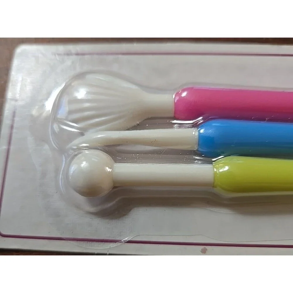 Voila 3 Piece Cake Decorating Modeling Tool Set - Pink Blue Green White